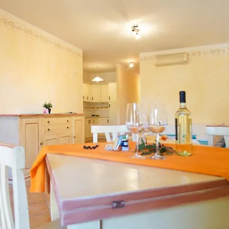 Apartment Il Giardino Dei Limoni *